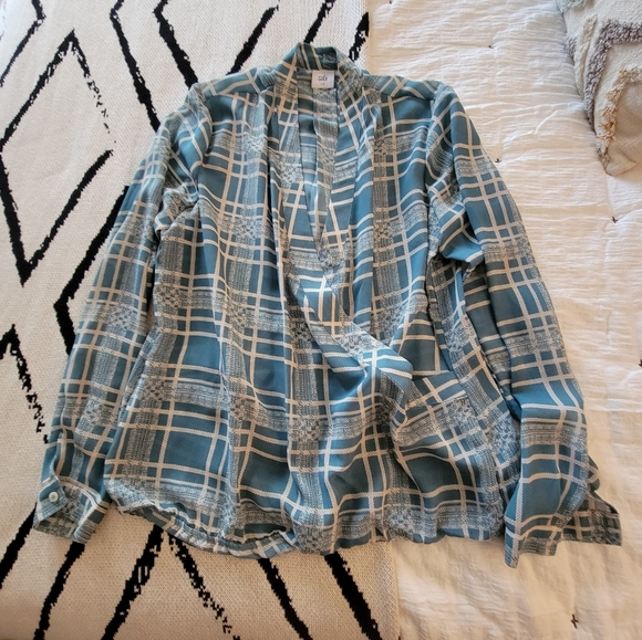 CAbi top size M - Picture 1 of 3